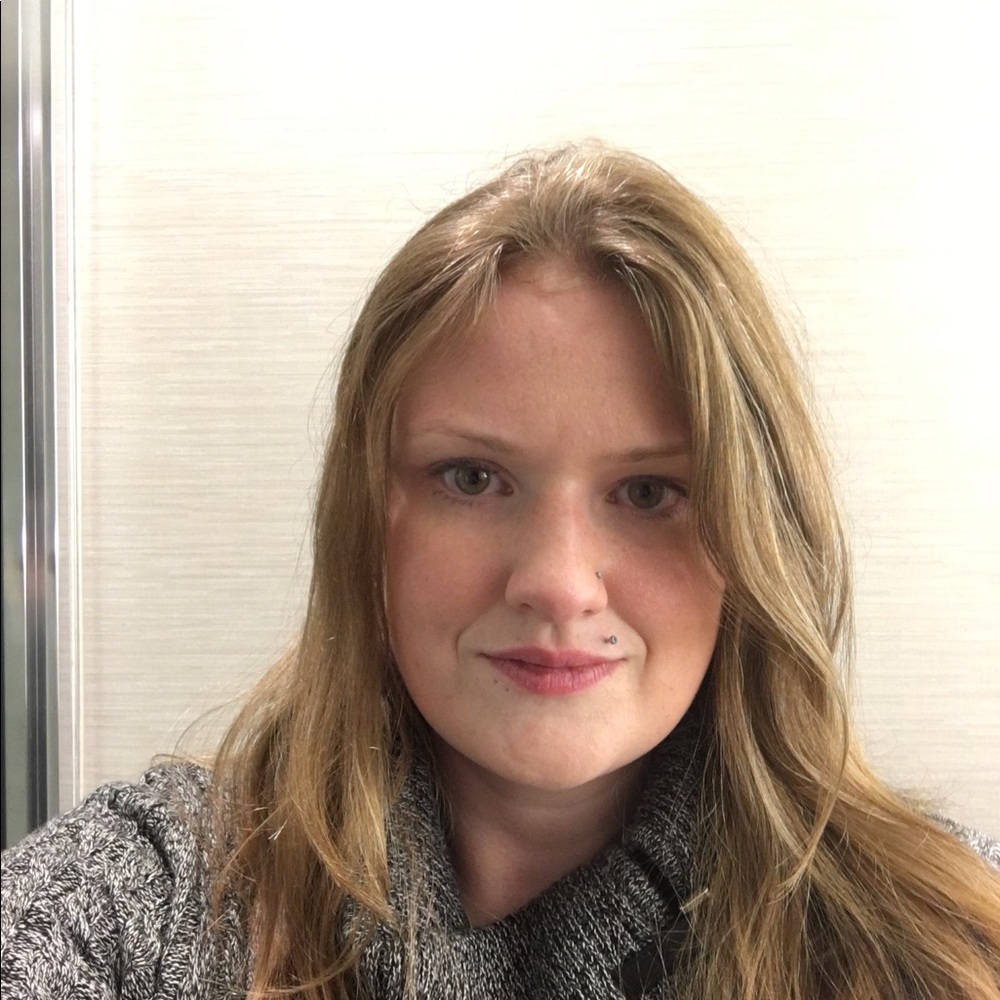 Meet your Posher, Elizabeth